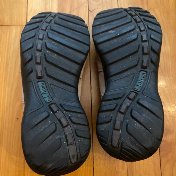 LL Bean Women's Tan Suede Slip on Shoe Size 6 - Picture 3 of 5